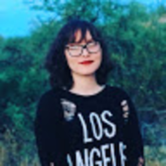 Meet your Posher, Trinity - Picture 1 of 1